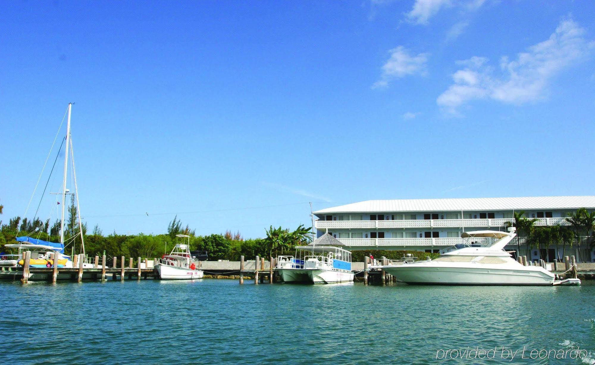 Flamingo Bay Hotel & Marina Freeport Exterior foto